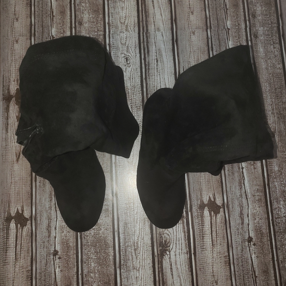 Forever 21 Black Knee High Boots - Picture 4 of 5
